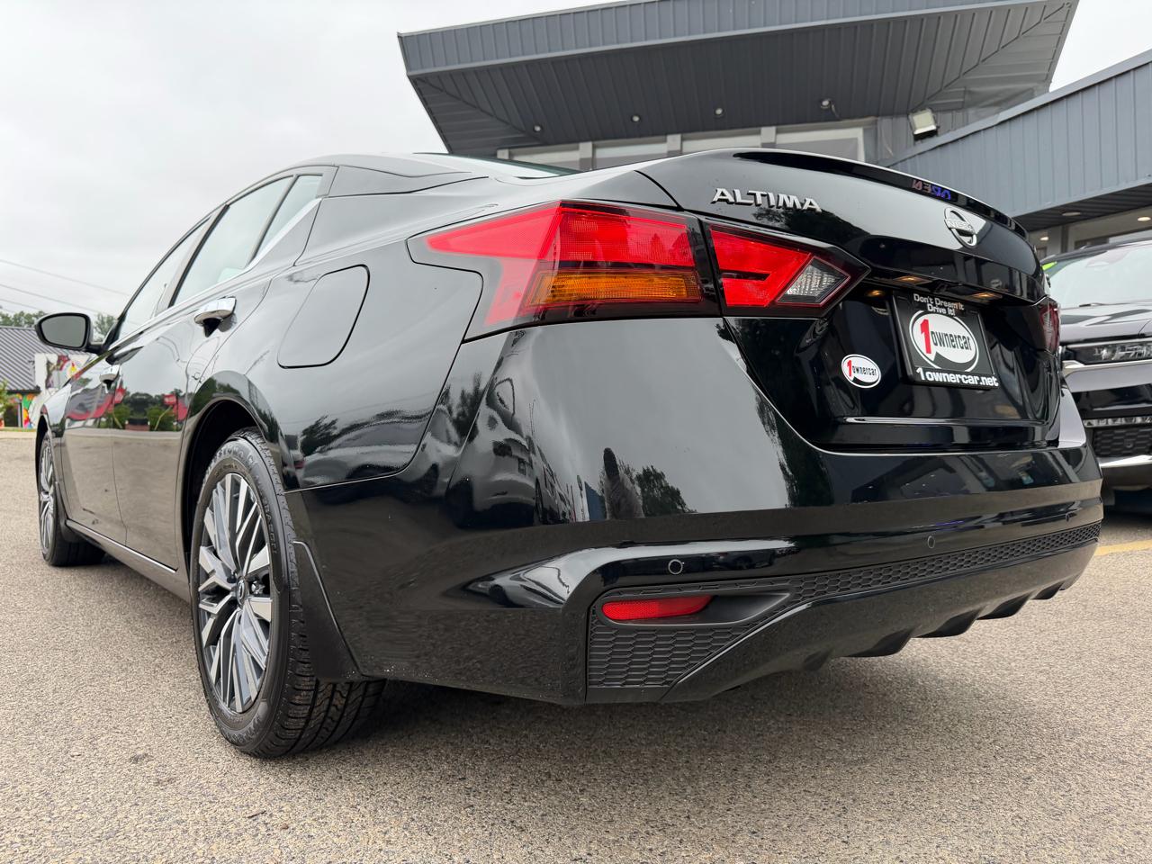 Nissan Altima 2.5 SV Sedan 2024
