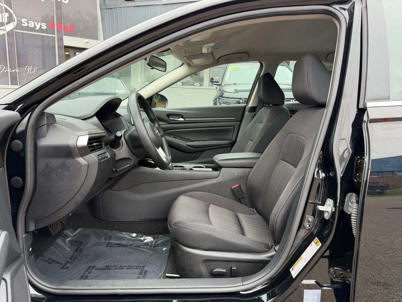 Nissan Altima 2.5 SV Sedan 2024