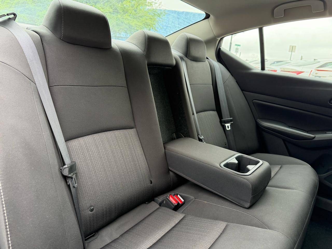 Nissan Altima 2.5 SV Sedan 2024