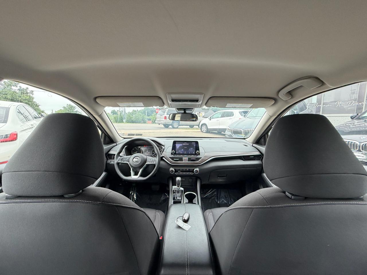 Nissan Altima 2.5 SV Sedan 2024