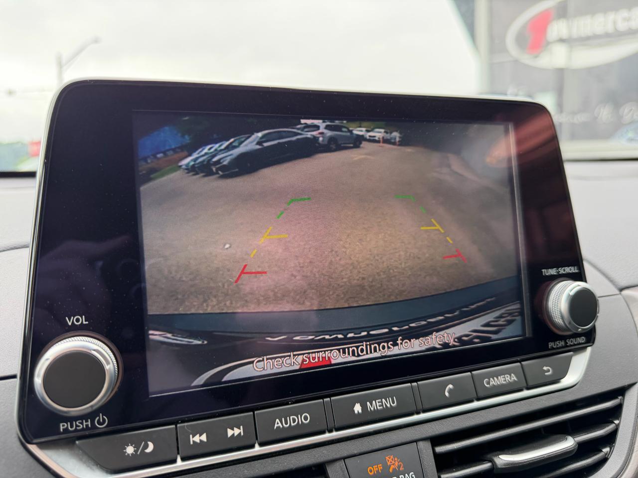 Nissan Altima 2.5 SV Sedan 2024