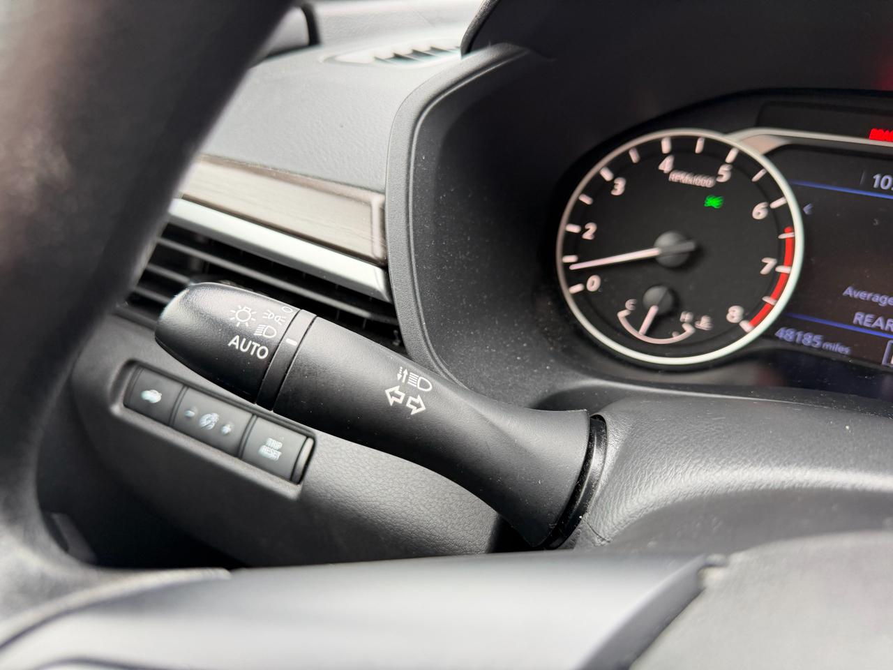 Nissan Altima 2.5 SV Sedan 2024