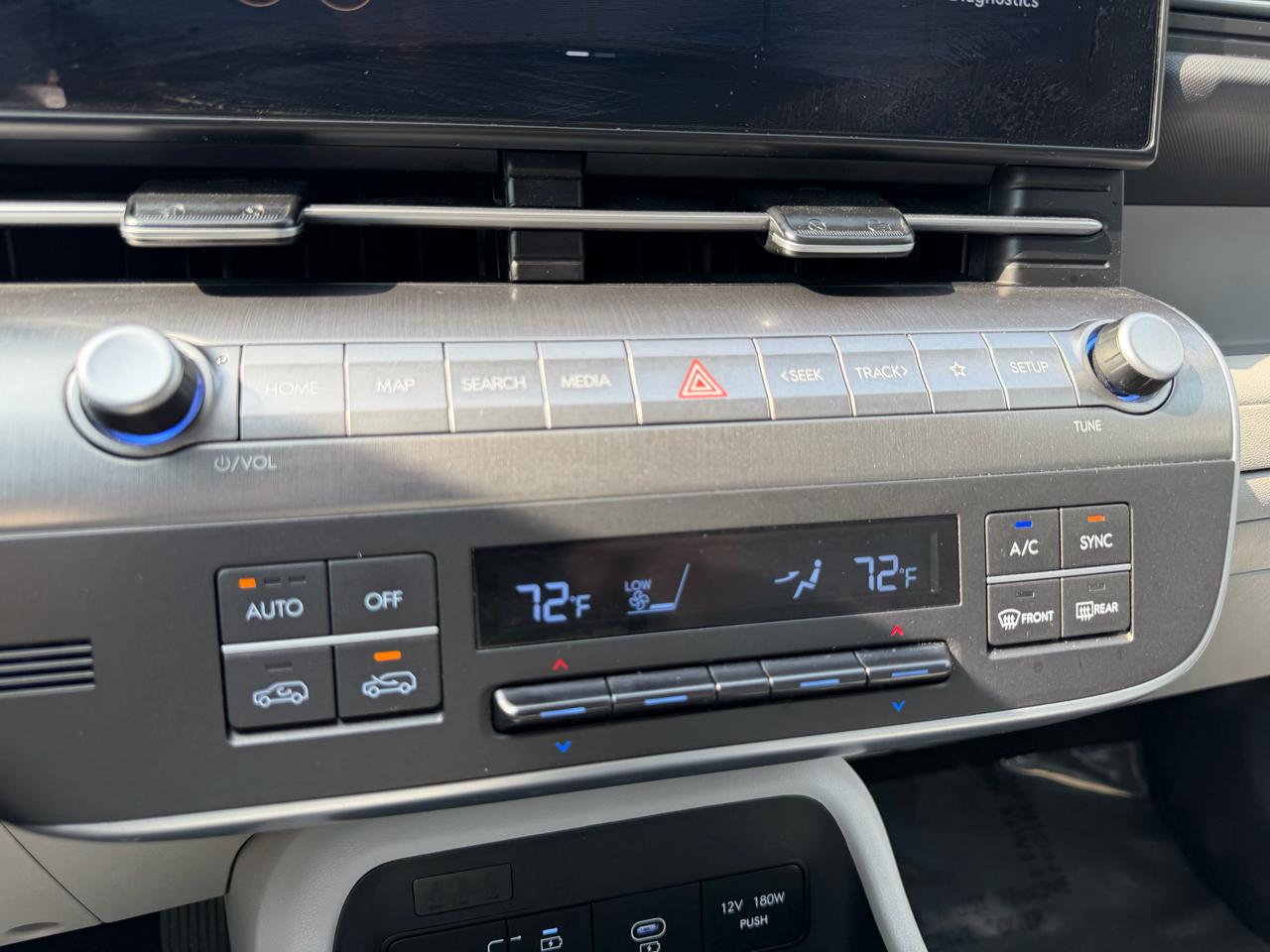 Hyundai Kona SEL AWD 2025