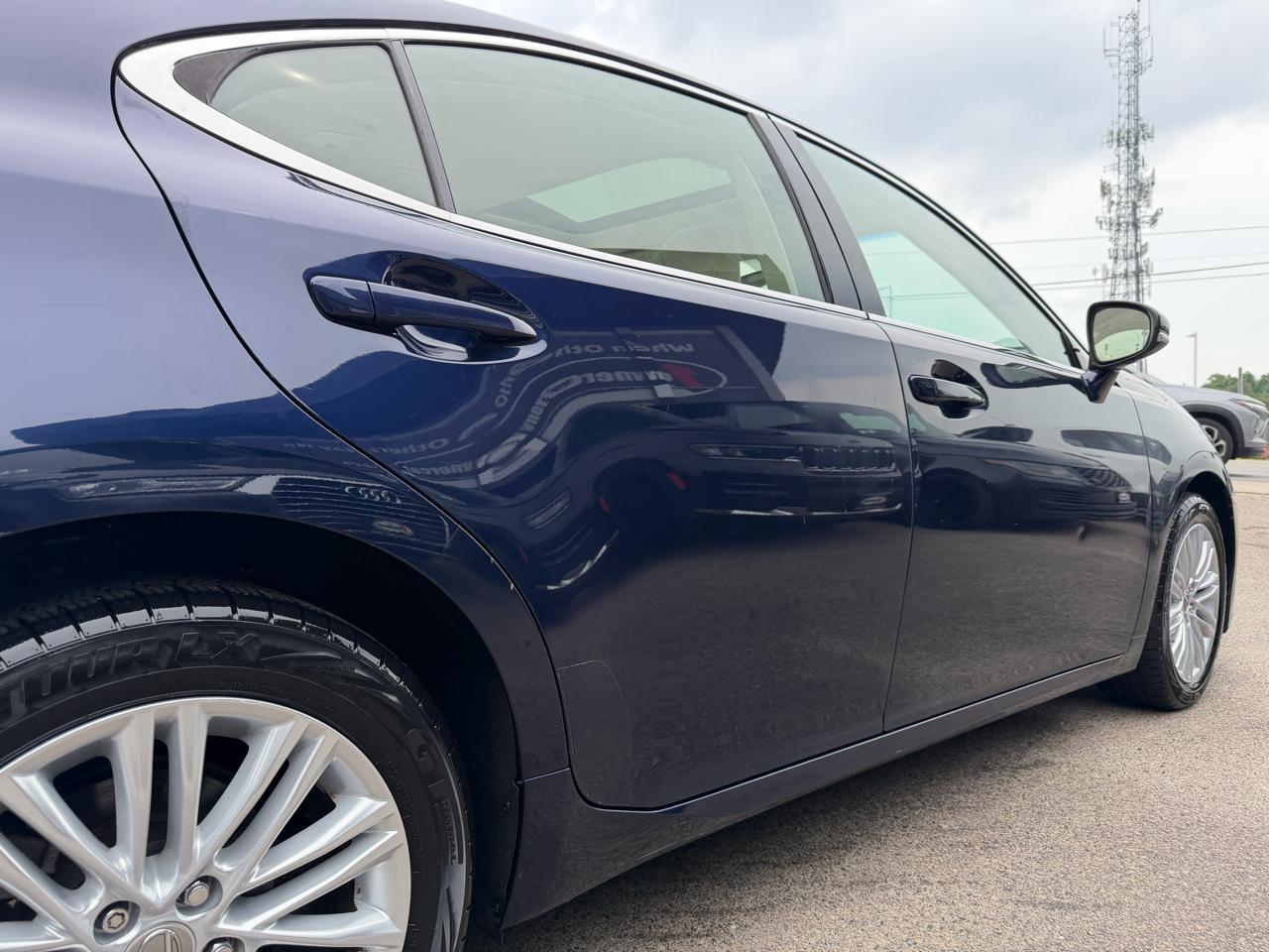 Lexus ES 350 4dr Sdn 2013