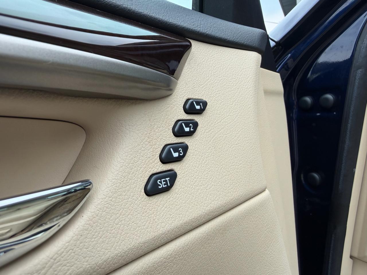 Lexus ES 350 4dr Sdn 2013