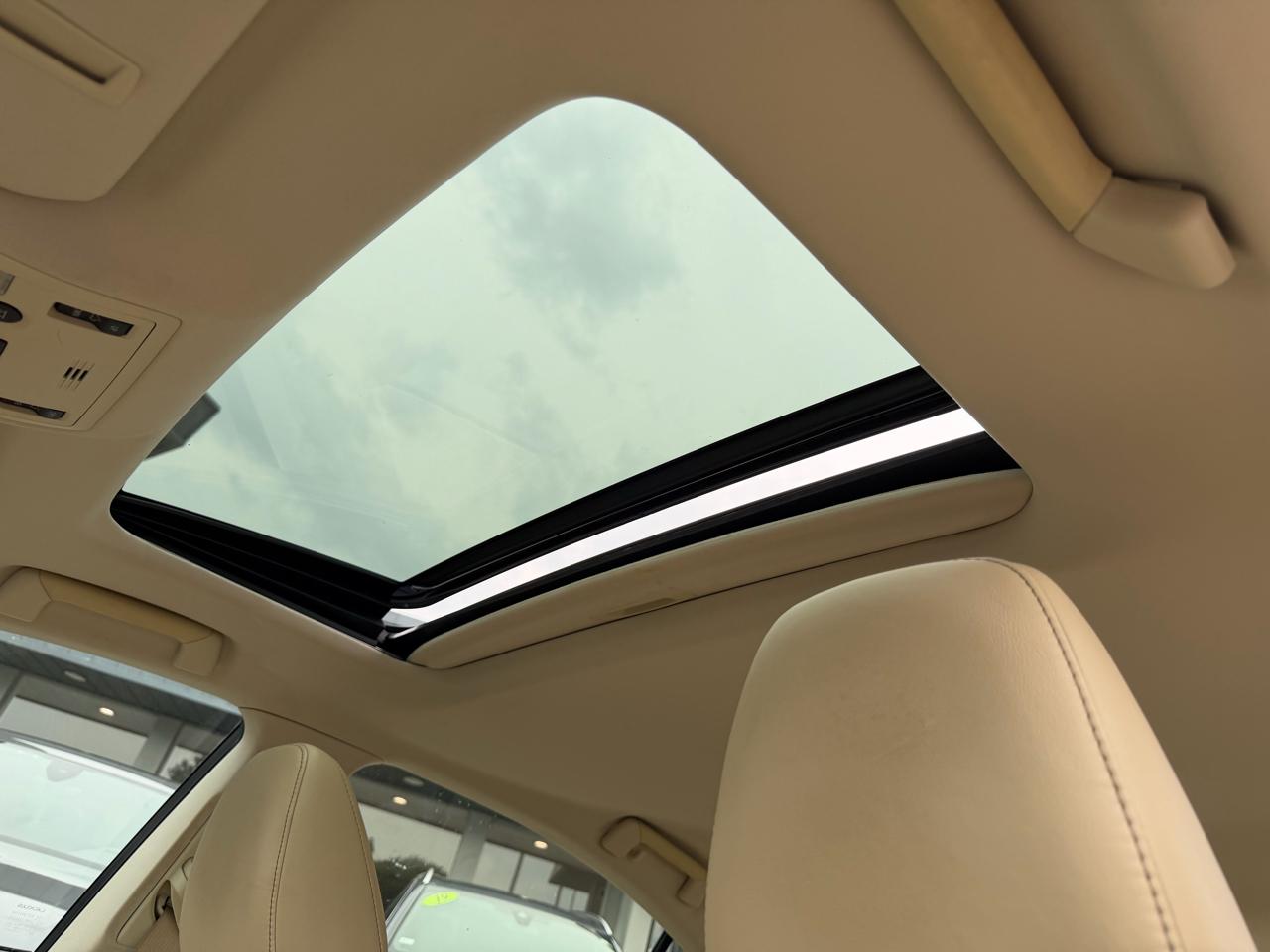 Lexus ES 350 4dr Sdn 2013