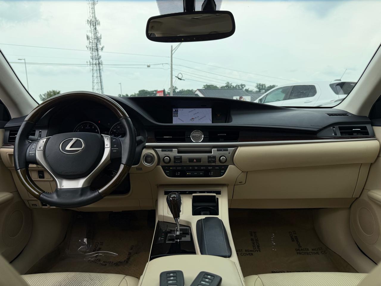 Lexus ES 350 4dr Sdn 2013