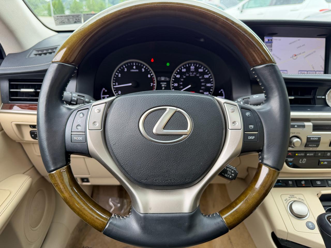 Lexus ES 350 4dr Sdn 2013