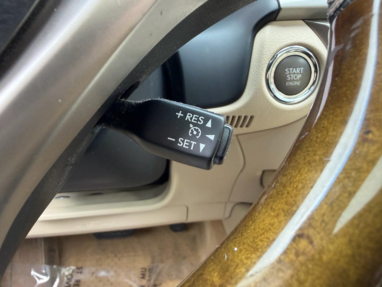 Lexus ES 350 4dr Sdn 2013