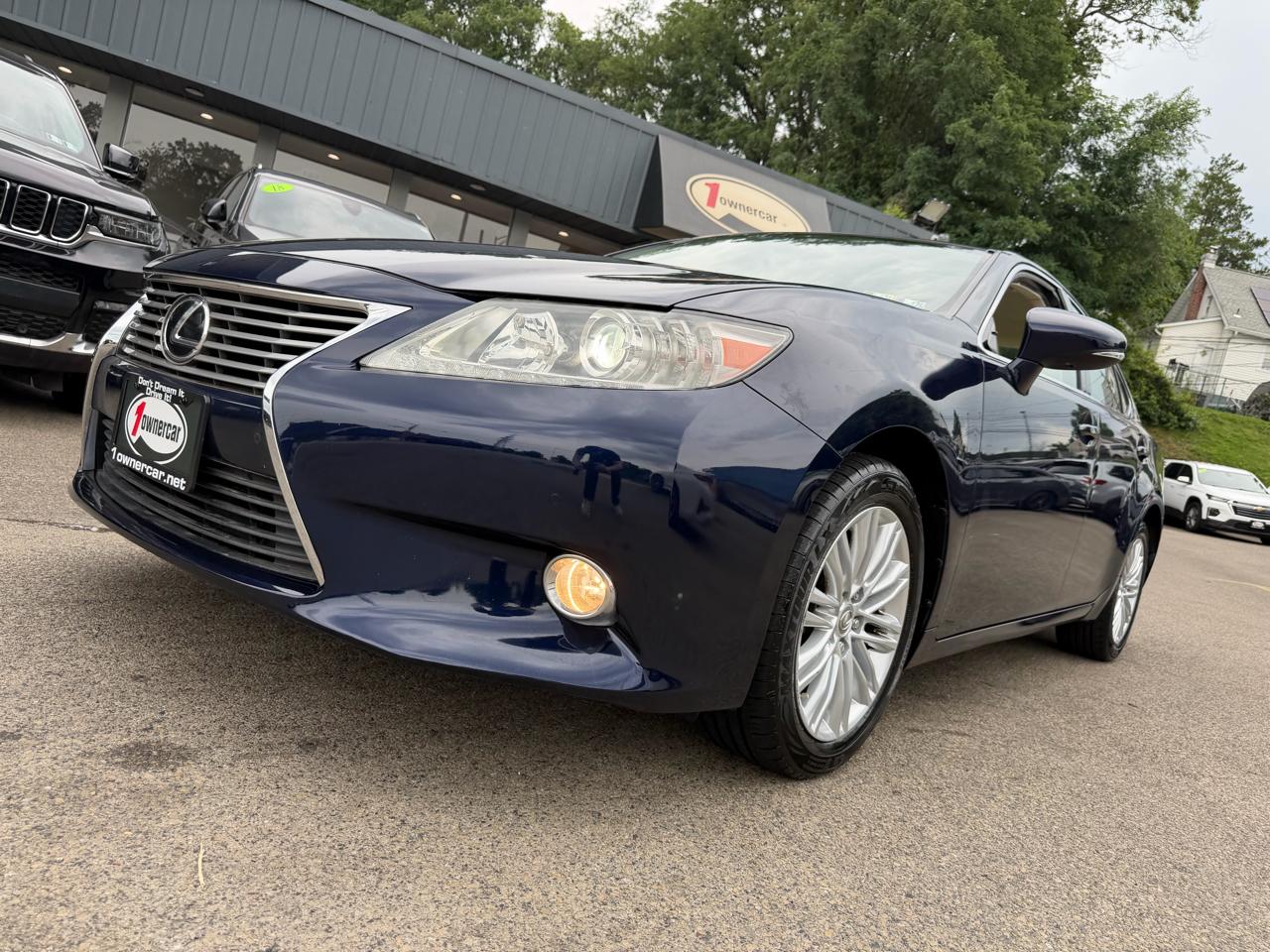 Lexus ES 350 4dr Sdn 2013