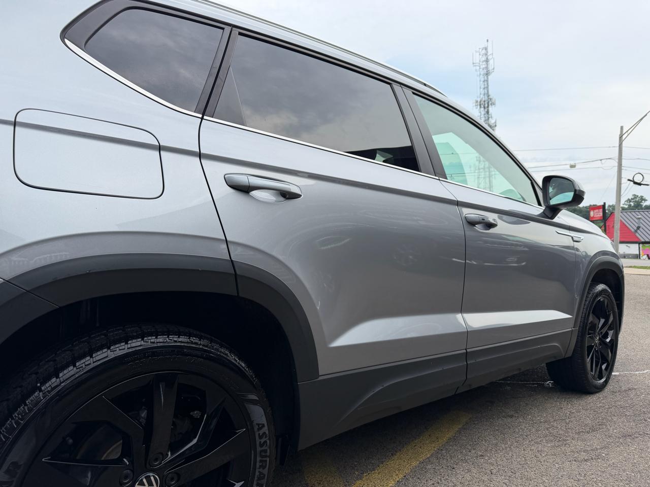 Volkswagen Taos SE FWD 2023