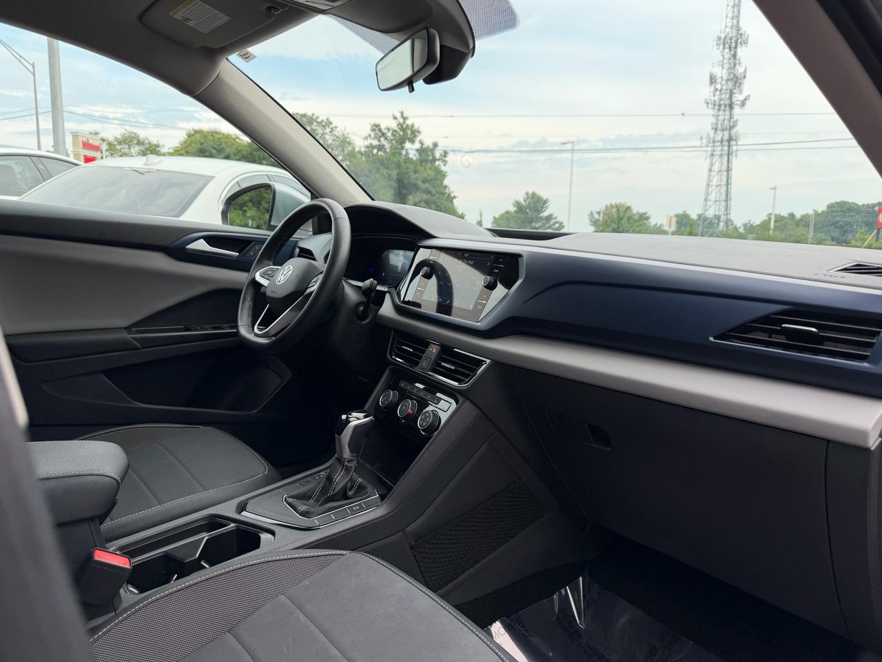 Volkswagen Taos SE FWD 2023