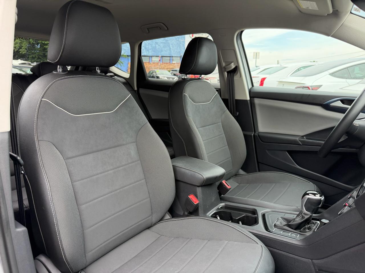 Volkswagen Taos SE FWD 2023