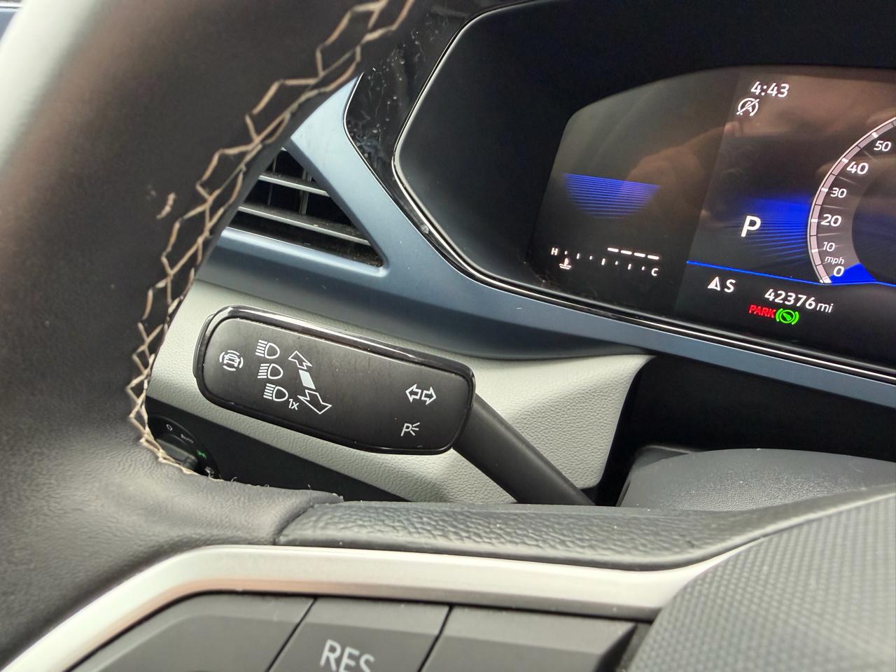 Volkswagen Taos SE FWD 2023