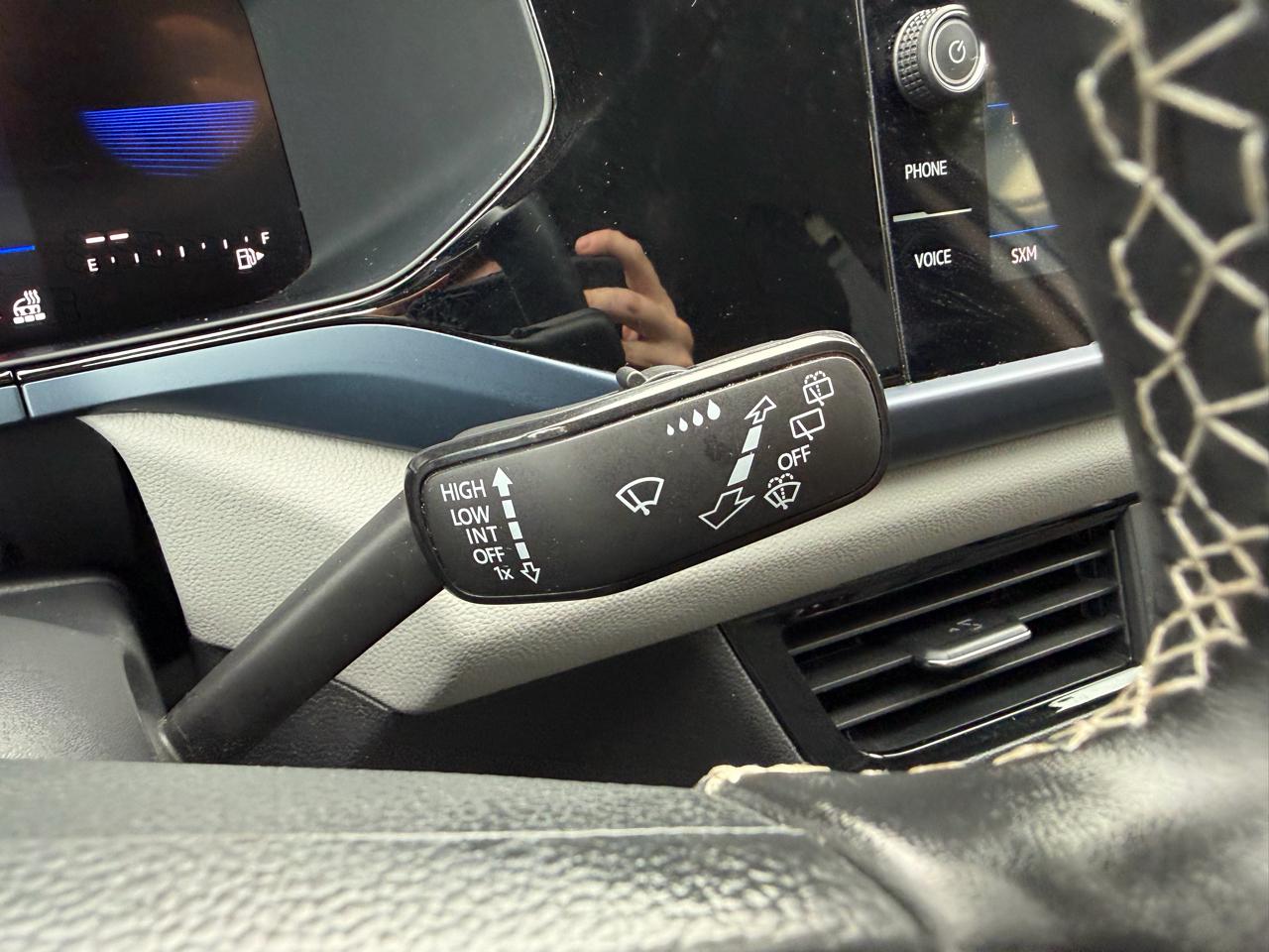Volkswagen Taos SE FWD 2023