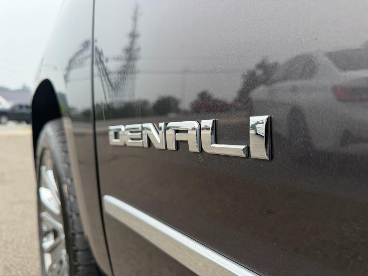 GMC Yukon 4WD 4dr Denali 2016