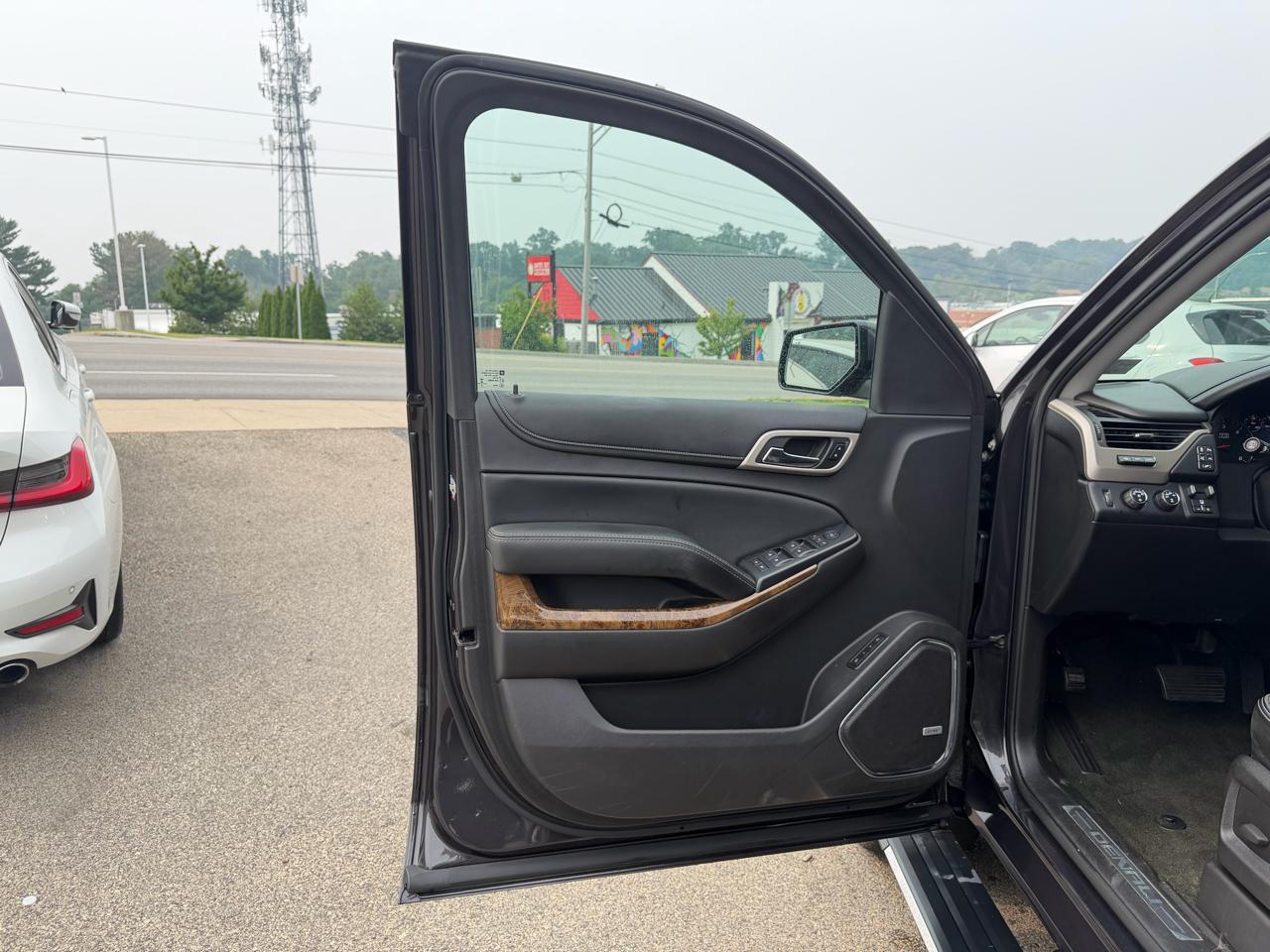 GMC Yukon 4WD 4dr Denali 2016