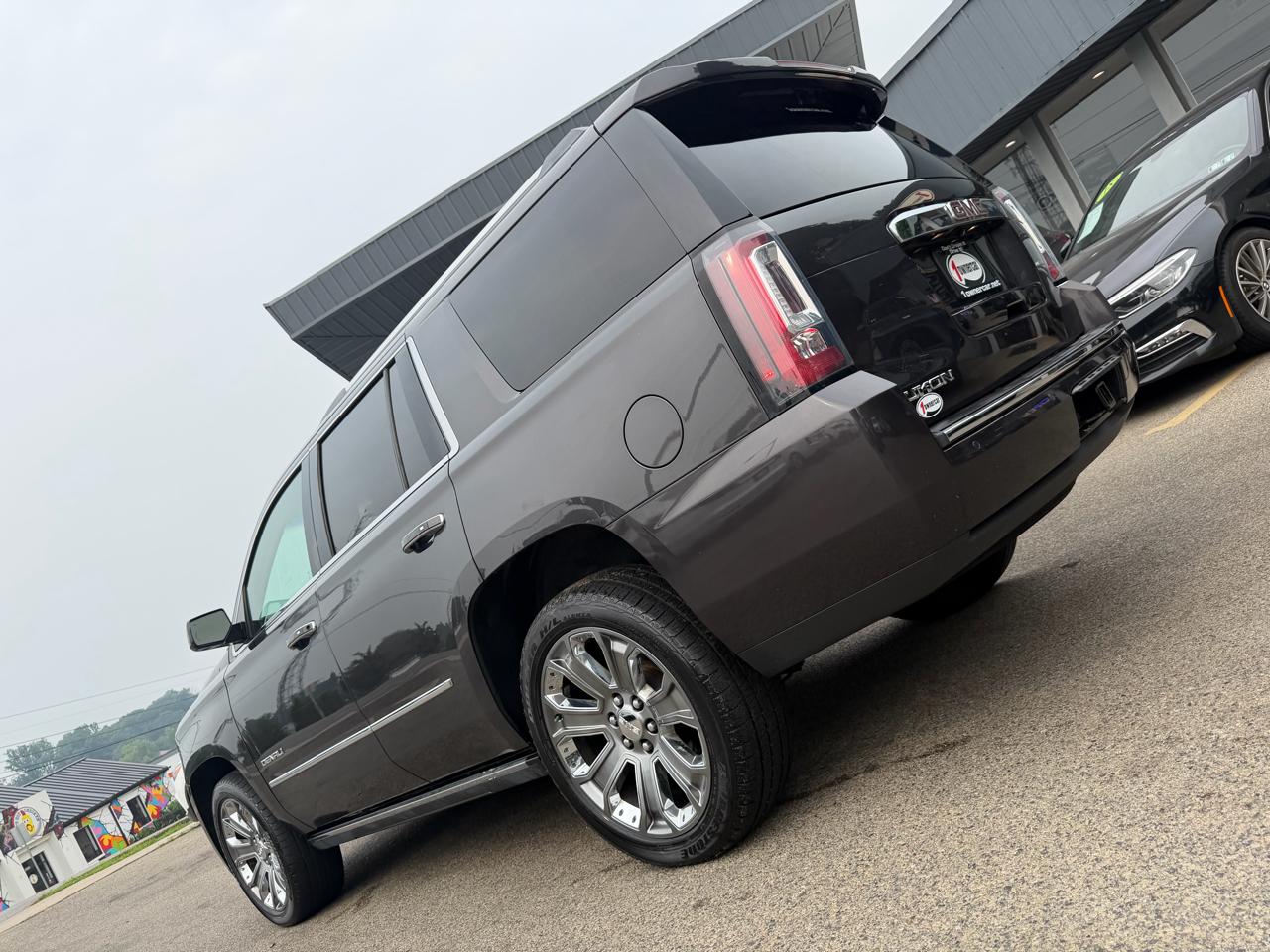 GMC Yukon 4WD 4dr Denali 2016