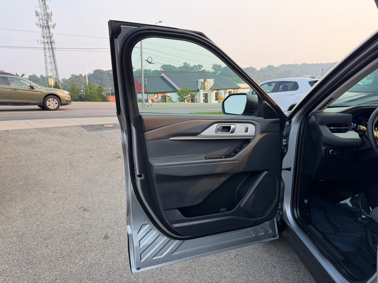 Ford Explorer Active 4WD 2025