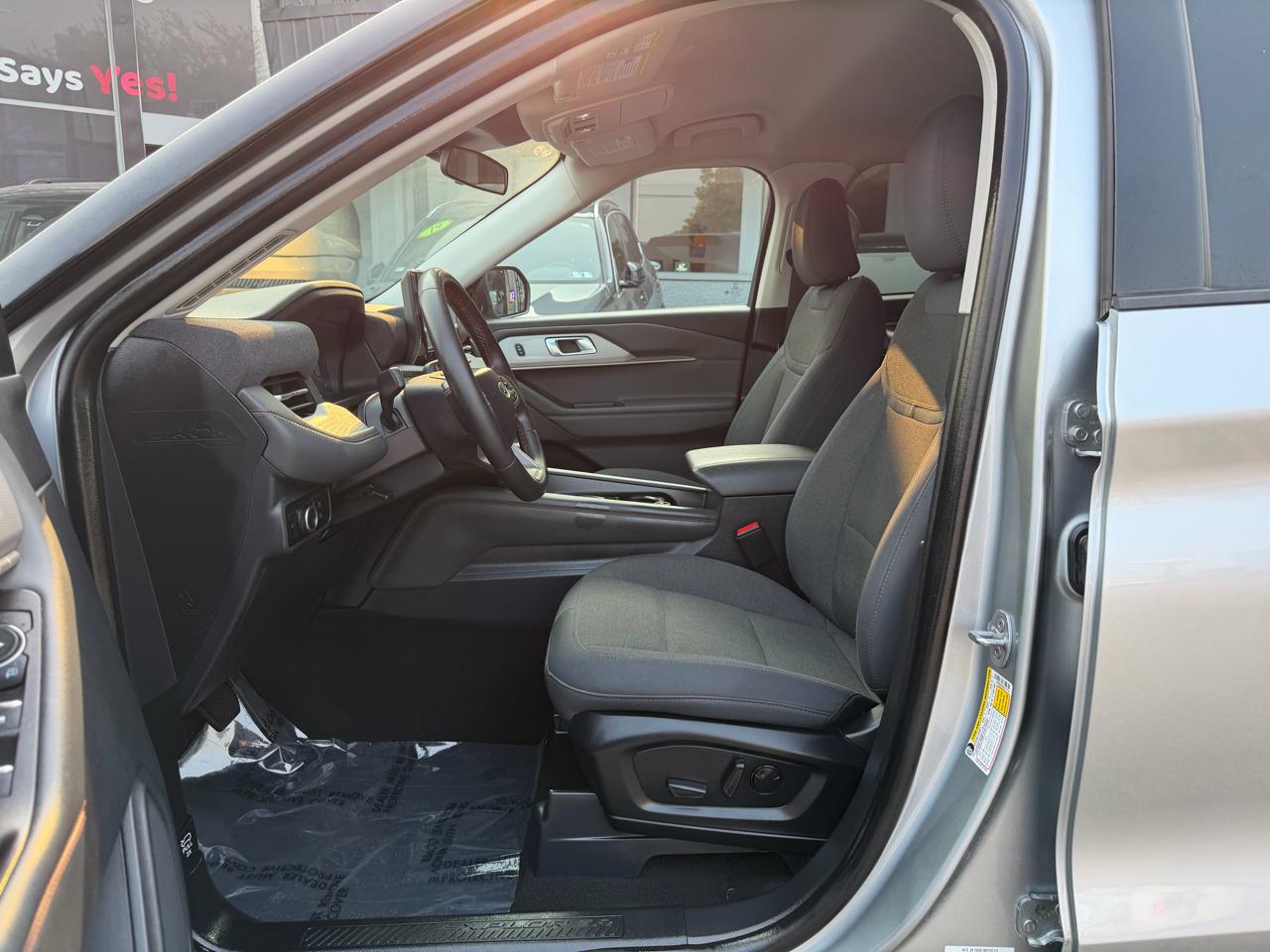 Ford Explorer Active 4WD 2025