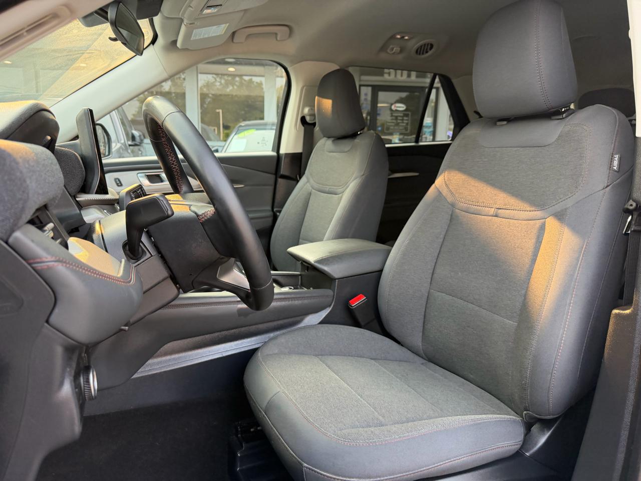 Ford Explorer Active 4WD 2025