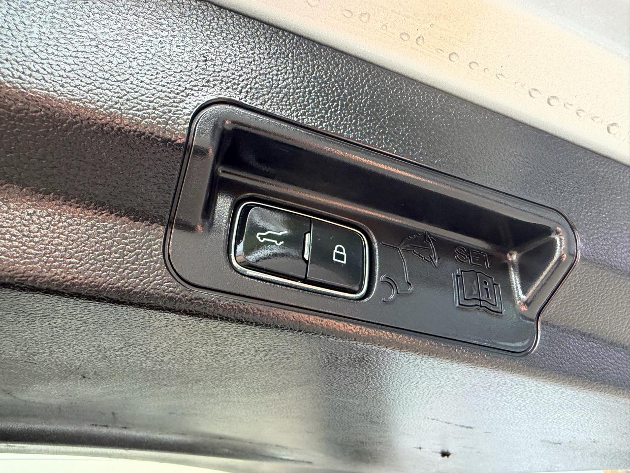 Ford Explorer Active 4WD 2025
