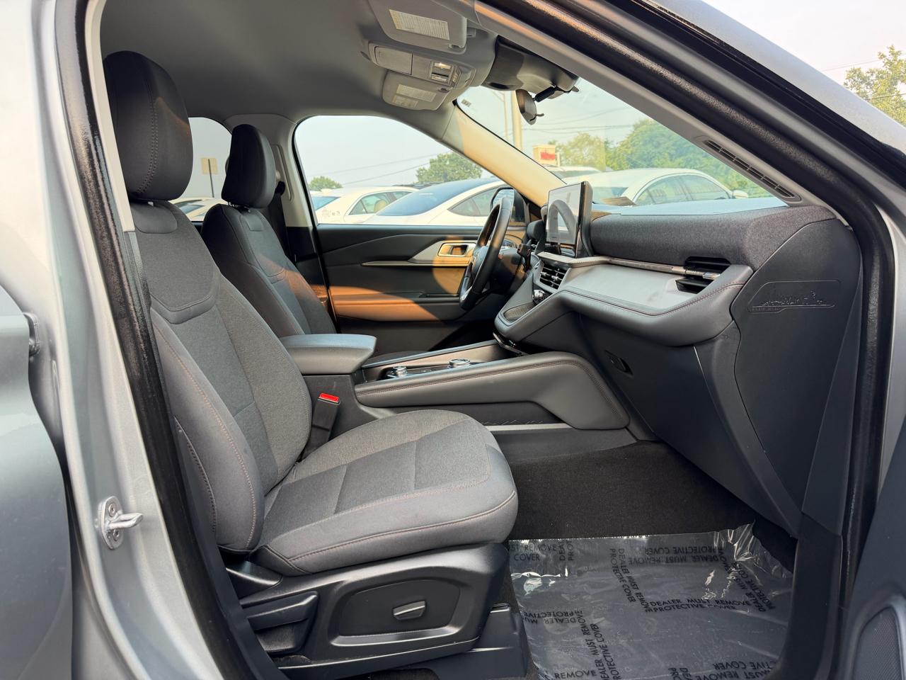 Ford Explorer Active 4WD 2025