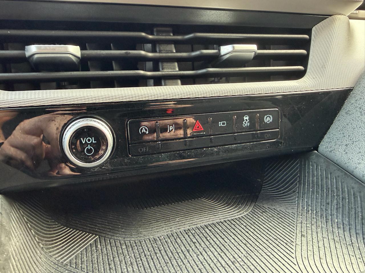 Ford Explorer Active 4WD 2025