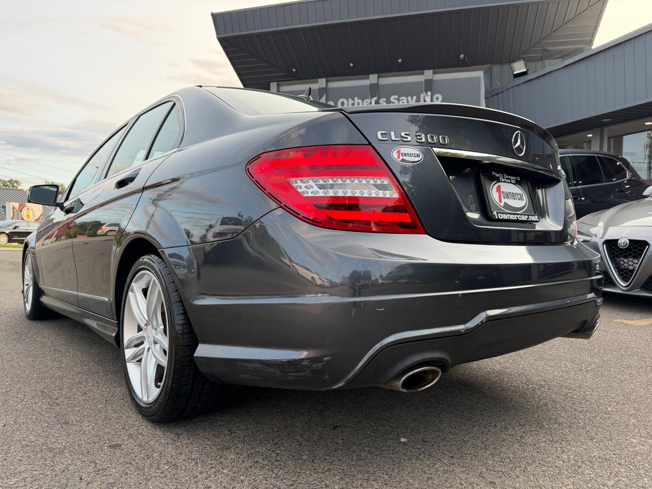 Mercedes-Benz C-Class 4dr Sdn C 300 Sport 4MATIC 2013