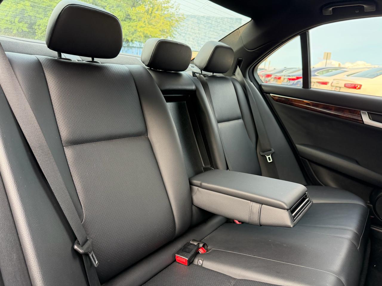 Mercedes-Benz C-Class 4dr Sdn C 300 Sport 4MATIC 2013