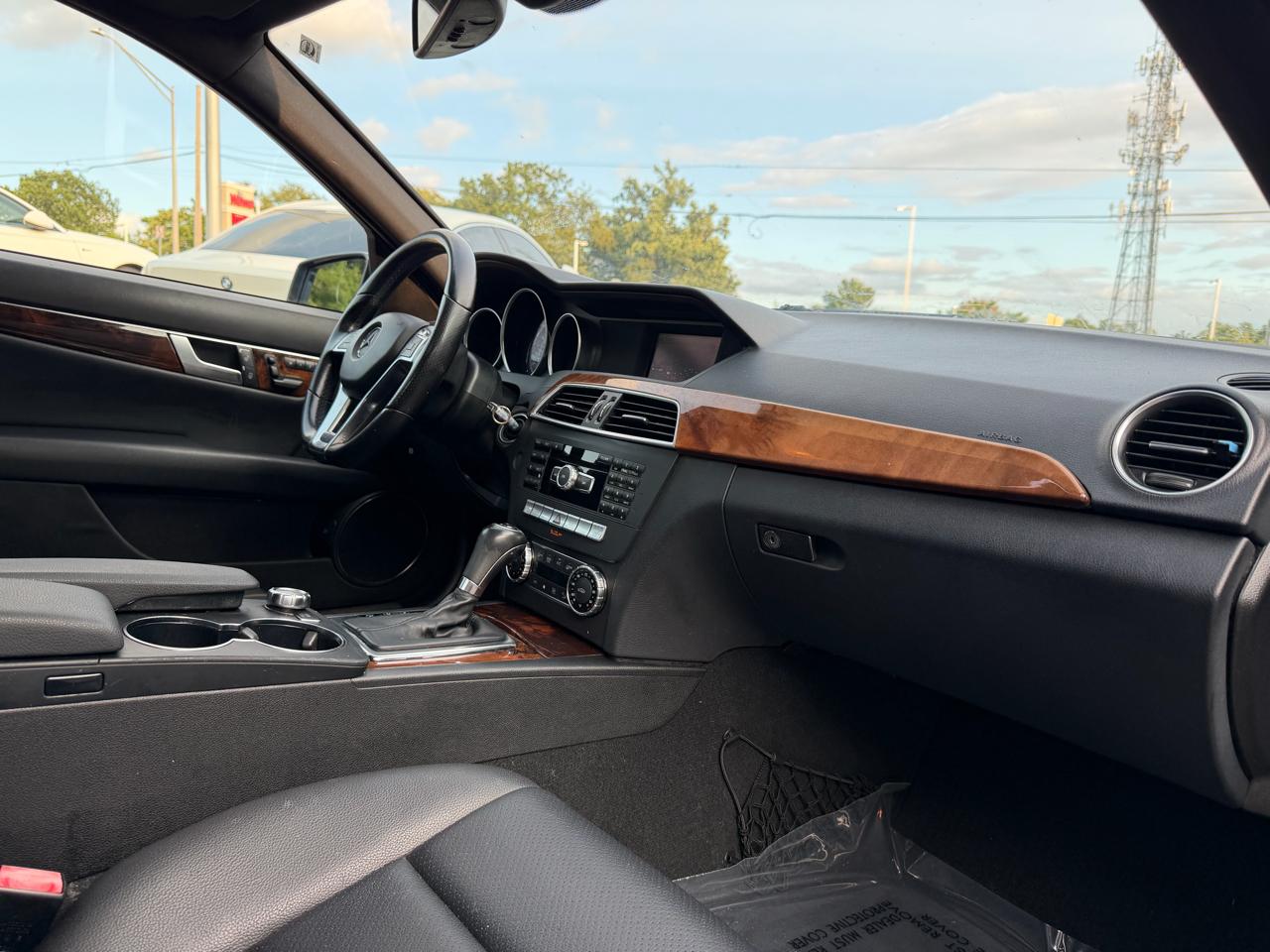 Mercedes-Benz C-Class 4dr Sdn C 300 Sport 4MATIC 2013