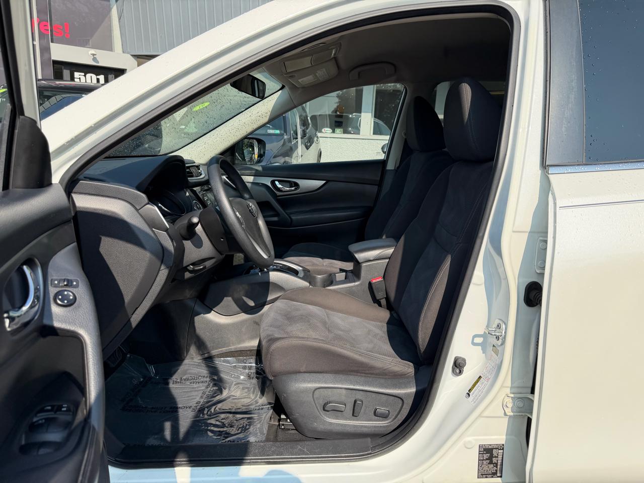Nissan Rogue AWD 4dr SV 2016