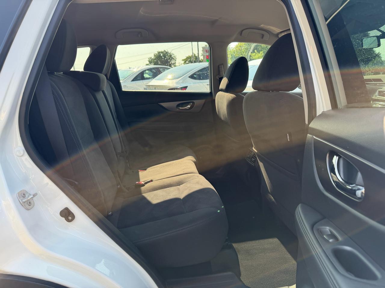 Nissan Rogue AWD 4dr SV 2016