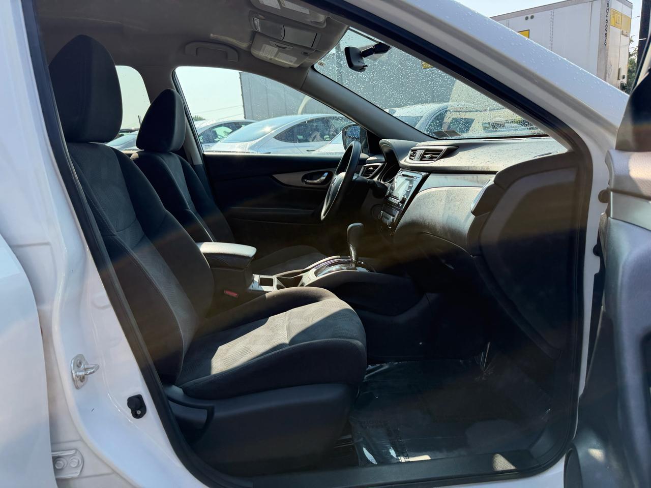 Nissan Rogue AWD 4dr SV 2016