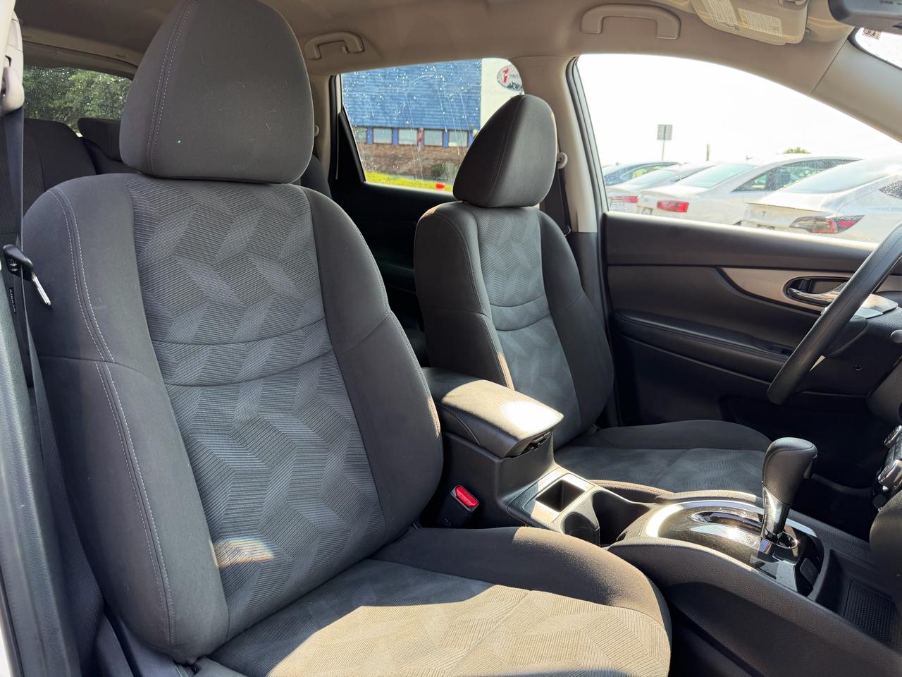 Nissan Rogue AWD 4dr SV 2016