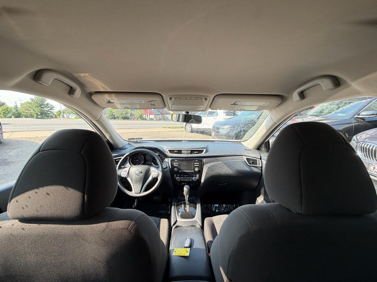 Nissan Rogue AWD 4dr SV 2016