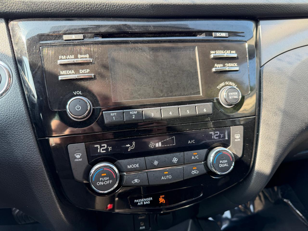 Nissan Rogue AWD 4dr SV 2016
