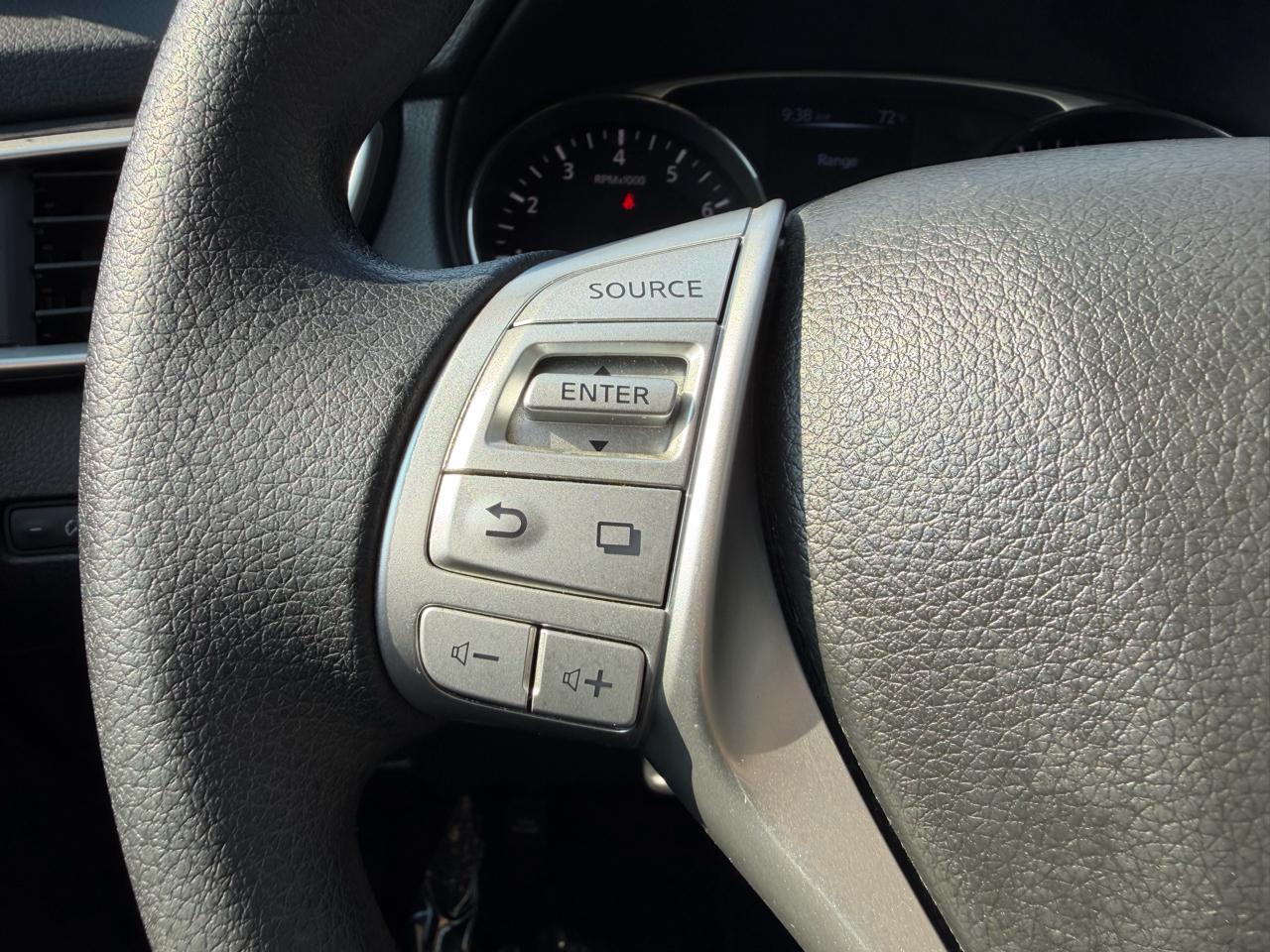Nissan Rogue AWD 4dr SV 2016