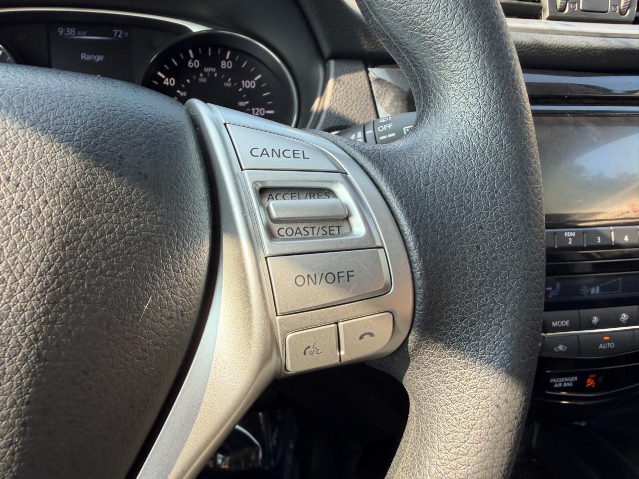 Nissan Rogue AWD 4dr SV 2016