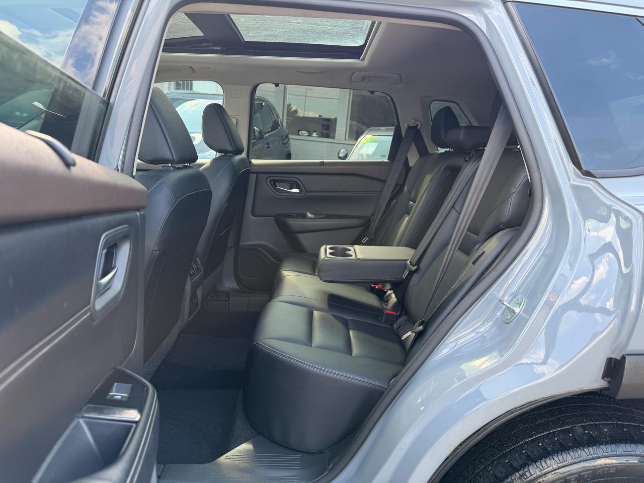 Nissan Rogue AWD SL *Ltd Avail* 2023