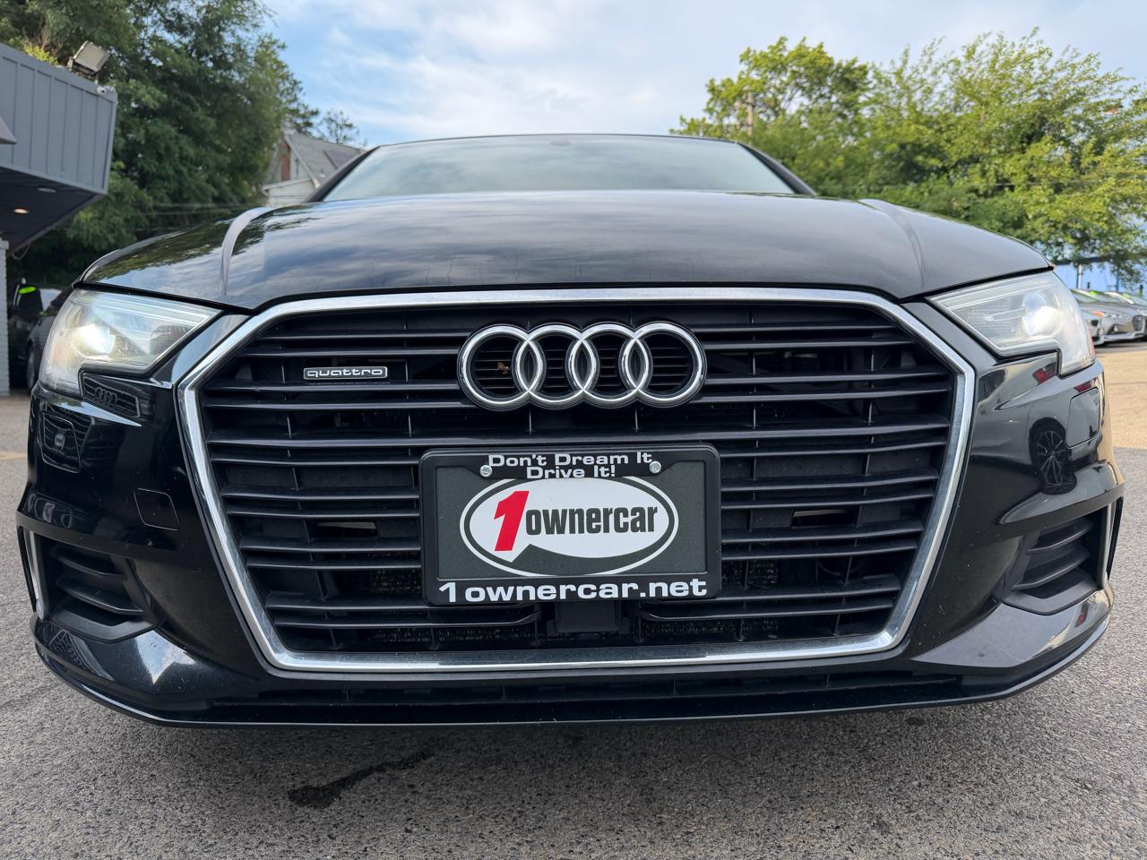 Audi A3 Sedan Premium 45 TFSI quattro 2019
