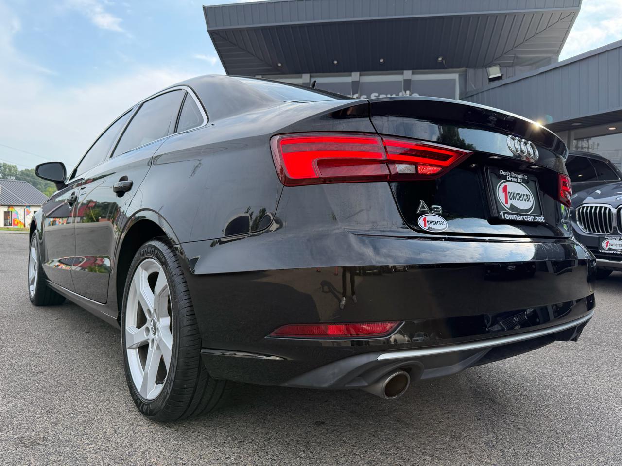 Audi A3 Sedan Premium 45 TFSI quattro 2019