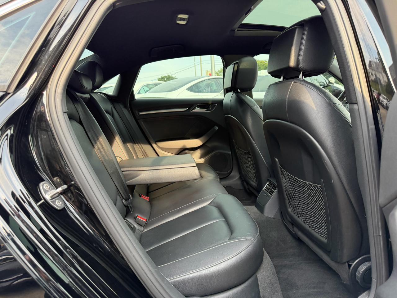 Audi A3 Sedan Premium 45 TFSI quattro 2019