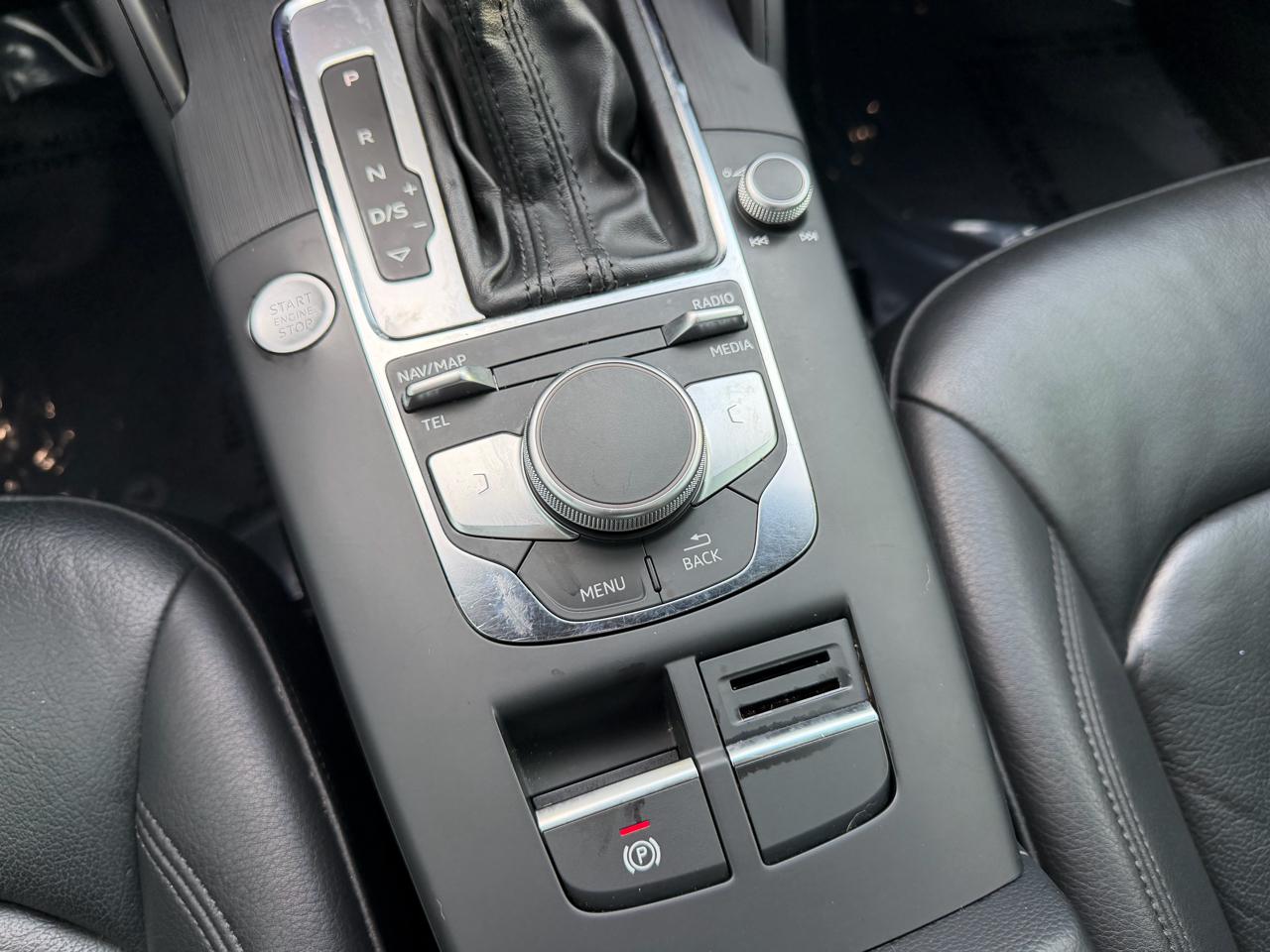 Audi A3 Sedan Premium 45 TFSI quattro 2019