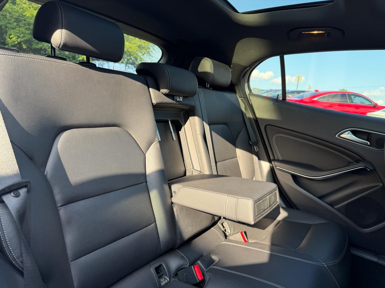 Mercedes-Benz GLA GLA 250 4MATIC SUV 2020