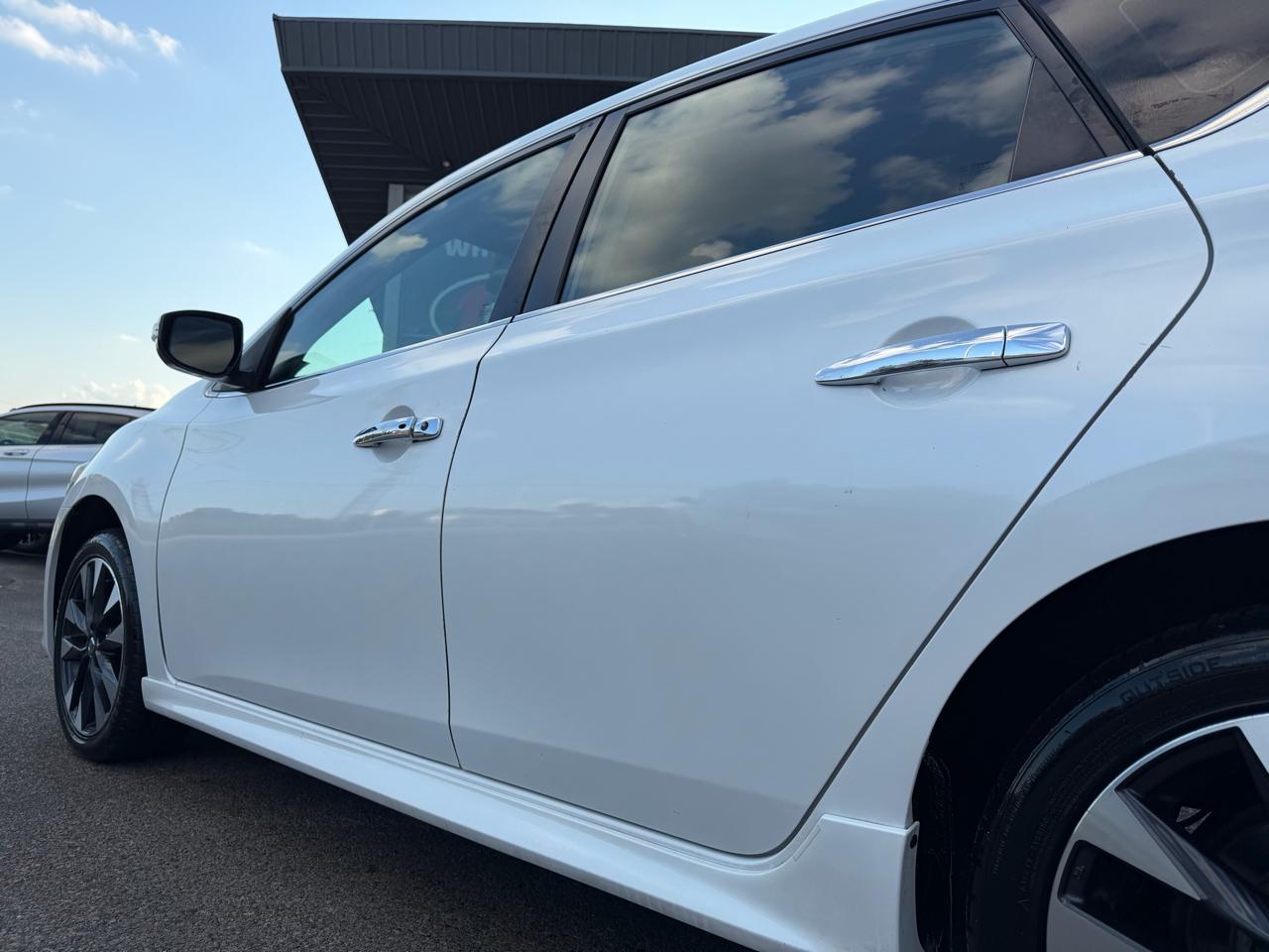 Nissan Sentra 4dr Sdn I4 CVT SR 2016