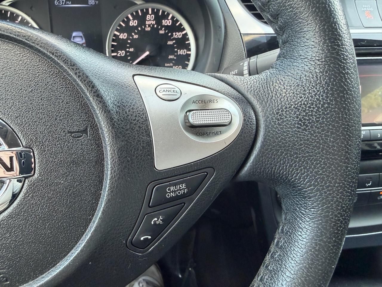 Nissan Sentra 4dr Sdn I4 CVT SR 2016