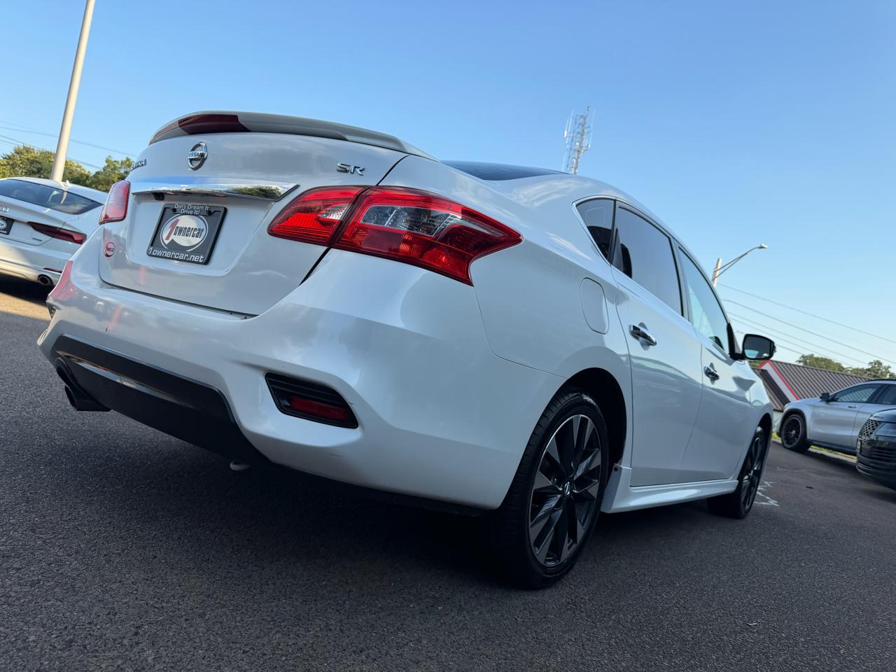 Nissan Sentra 4dr Sdn I4 CVT SR 2016