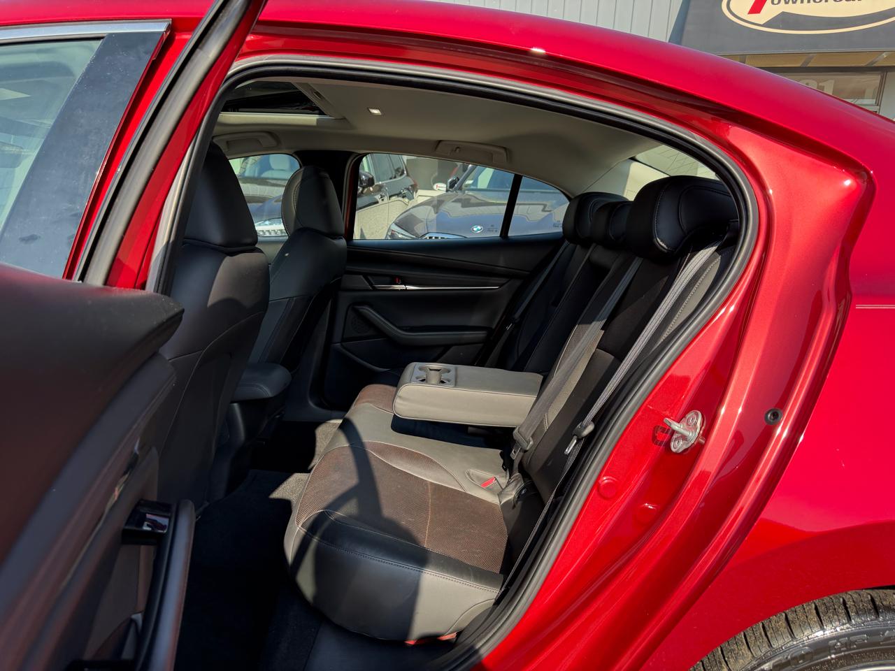 Mazda Mazda3 Sedan FWD w/Premium Pkg 2019