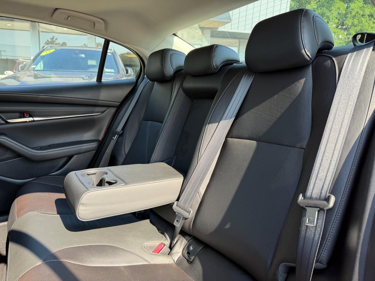 Mazda Mazda3 Sedan FWD w/Premium Pkg 2019